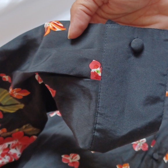 Bob Mackie Wearable Art Black/Pink Floral 100% Silk Top, Sequins, 21" PTP, 28" L - Picture 6 of 8